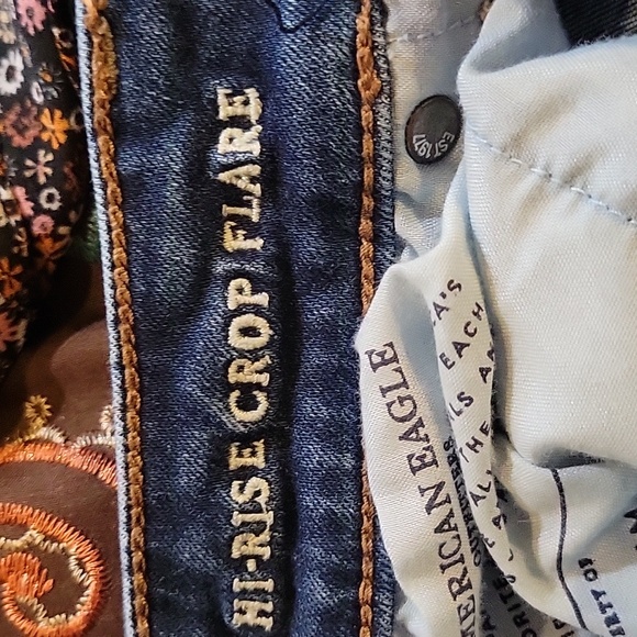 AE HIGH RISE CROP FLARE JEANS - Picture 4 of 6